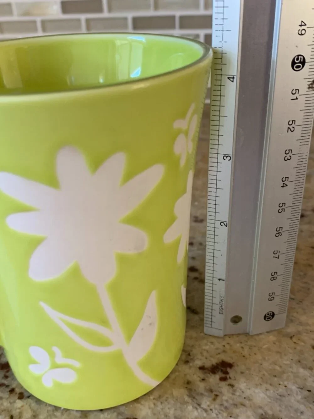 Starbucks 2007 lime green ceramic coffee mug white etched flowers lot of 2 12 oz